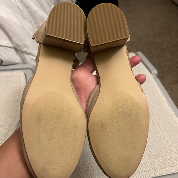 Journee Collection Edna Women's High Heel Pumps NWOT - Picture 7 of 7